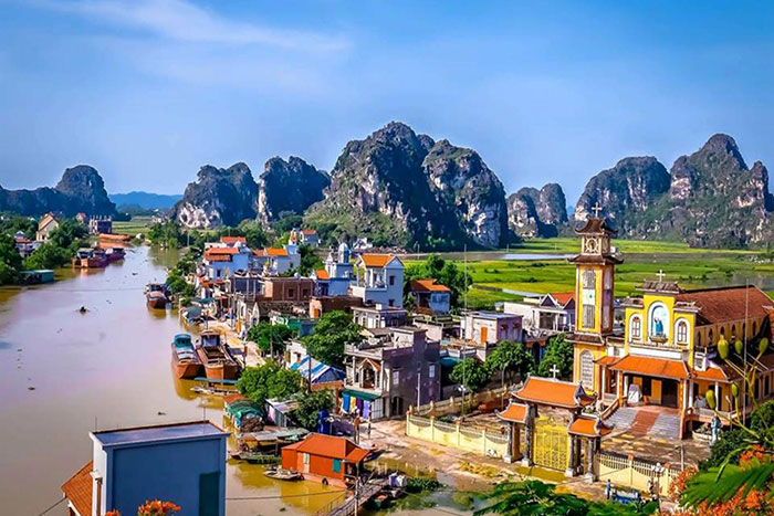 10 must sees in Ninh Binh floating village